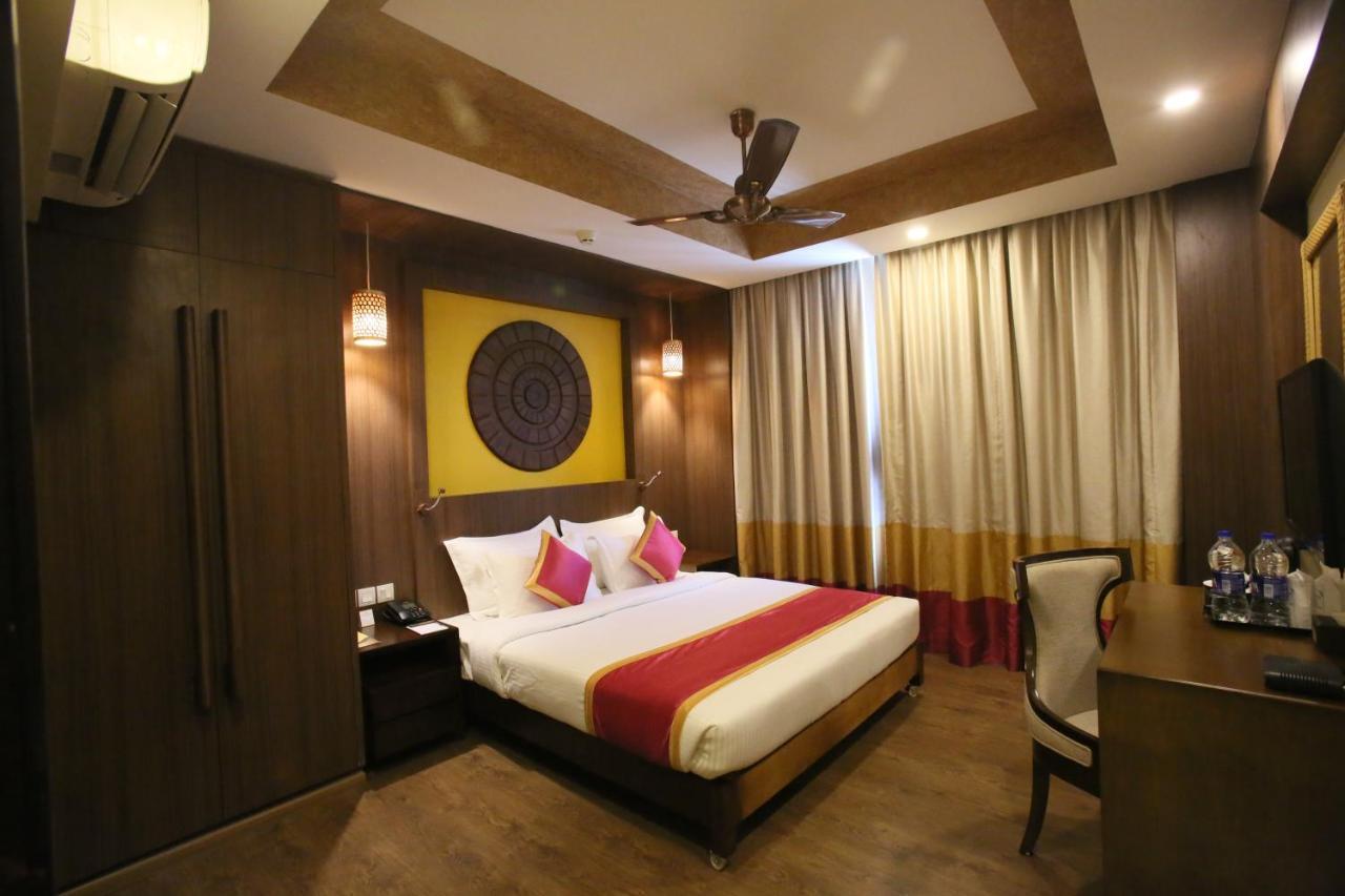 Vivin Luxury Suites Thiruvananthapuram Eksteriør bilde