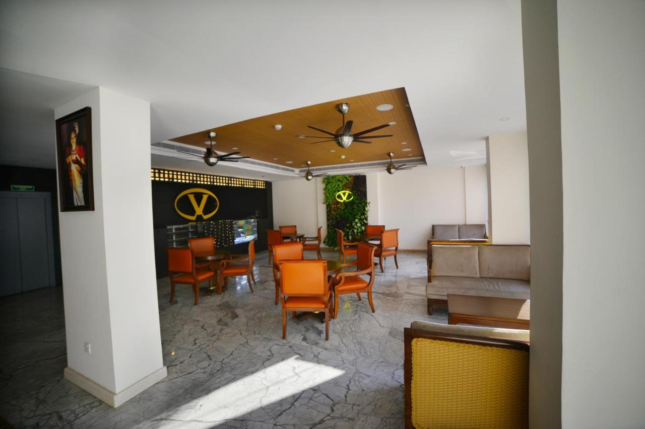 Vivin Luxury Suites Thiruvananthapuram Eksteriør bilde